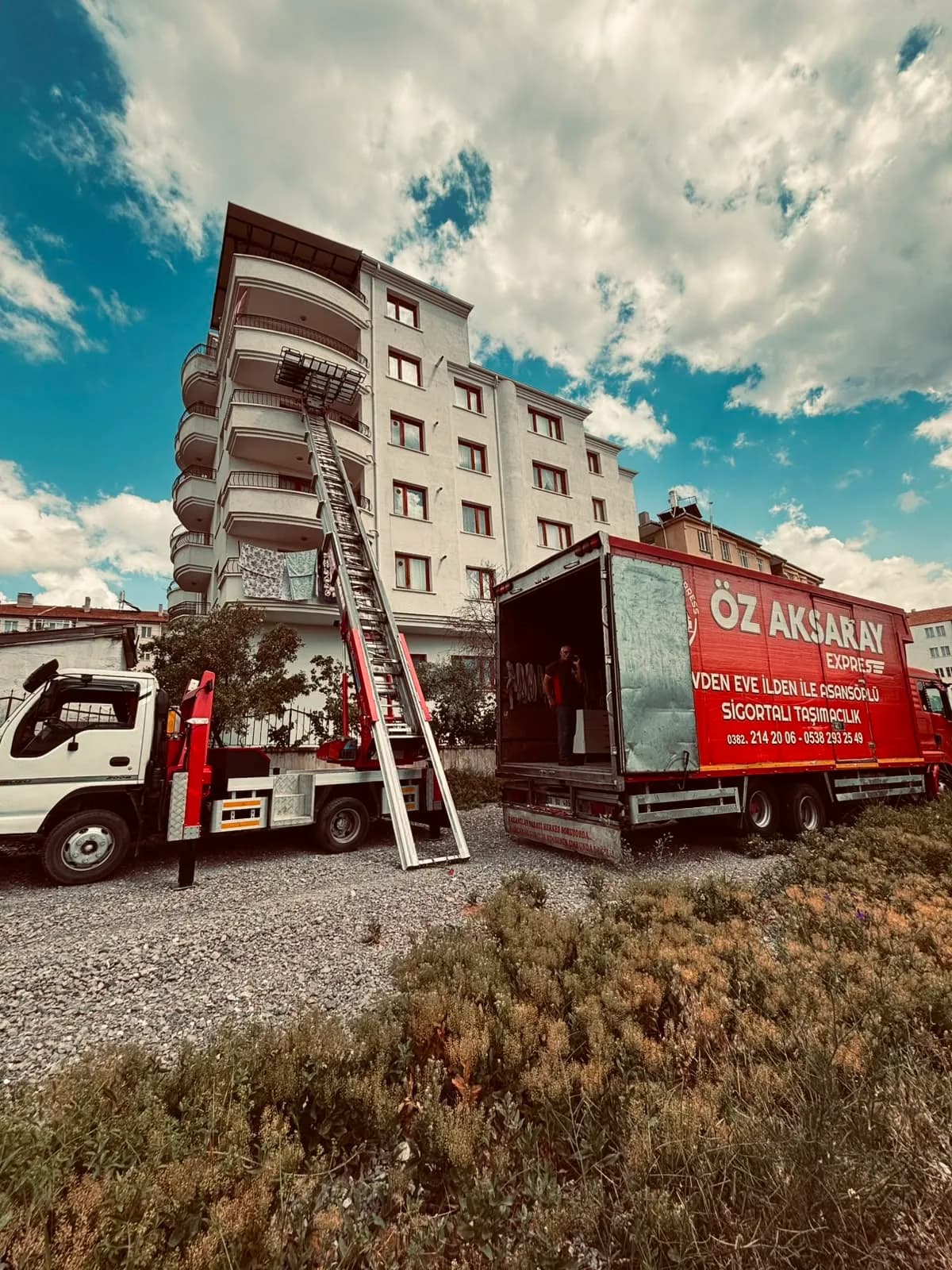 Öz Aksaray Ekspres profesyonel nakliyat ekibi iş başında